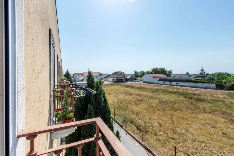 Apartamento T3 para Venda em Golegã Foto 32