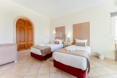 Moradia T4 para Venda em Boliqueime
