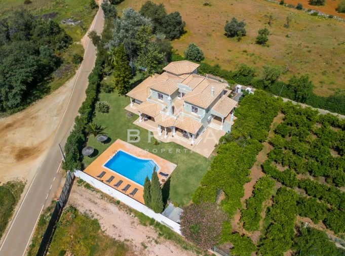 Moradia T4 para Venda em Boliqueime Foto 3