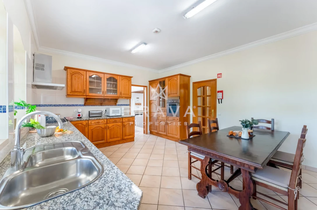Moradia T4 para Venda em Boliqueime Foto 28