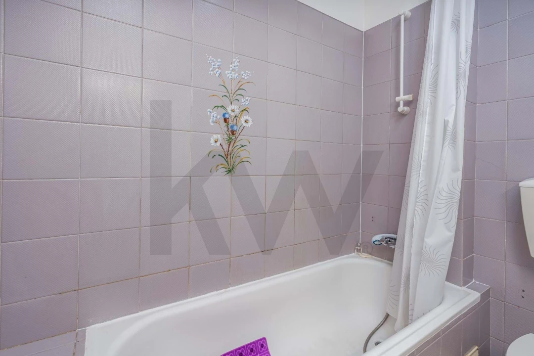 Apartamento T2 para Venda em Portimão Foto 18