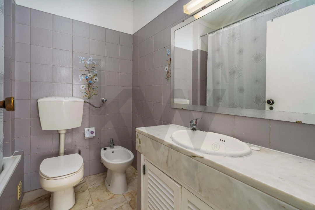 Apartamento T2 para Venda em Portimão Foto 17