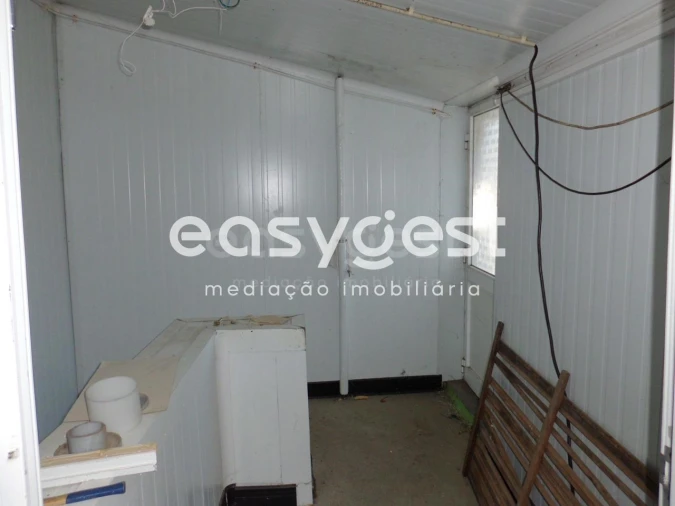 Armazém para Venda em Santa Clara de Louredo Foto 28