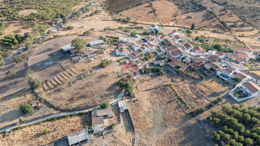 Moradia T2 para Venda em Alcoutim e Pereiro Foto 2