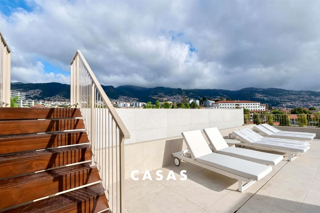 Apartamento T2 para Venda em São Martinho Foto 3
