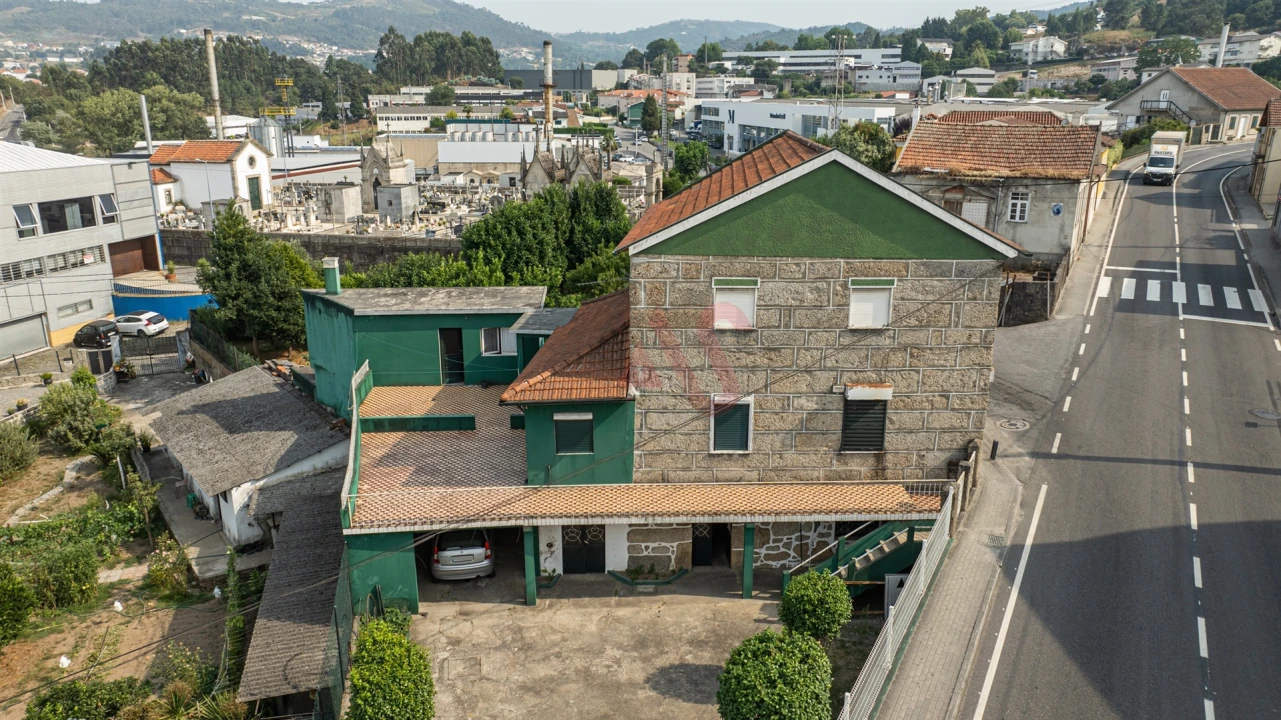 Moradia T4 para Venda em Caldas de Vizela (São Miguel e São João) Foto 23