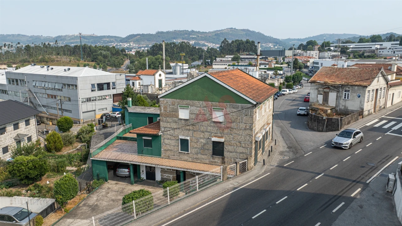 Moradia T4 para Venda em Caldas de Vizela (São Miguel e São João) Foto 15