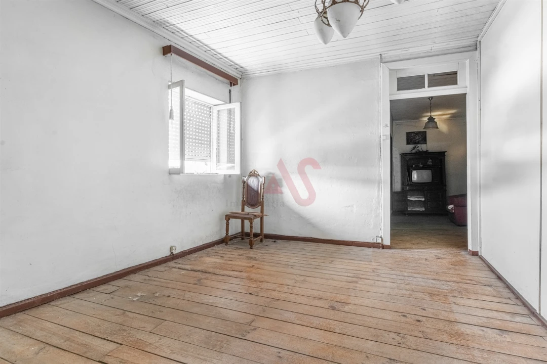 Moradia T4 para Venda em Caldas de Vizela (São Miguel e São João) Foto 5