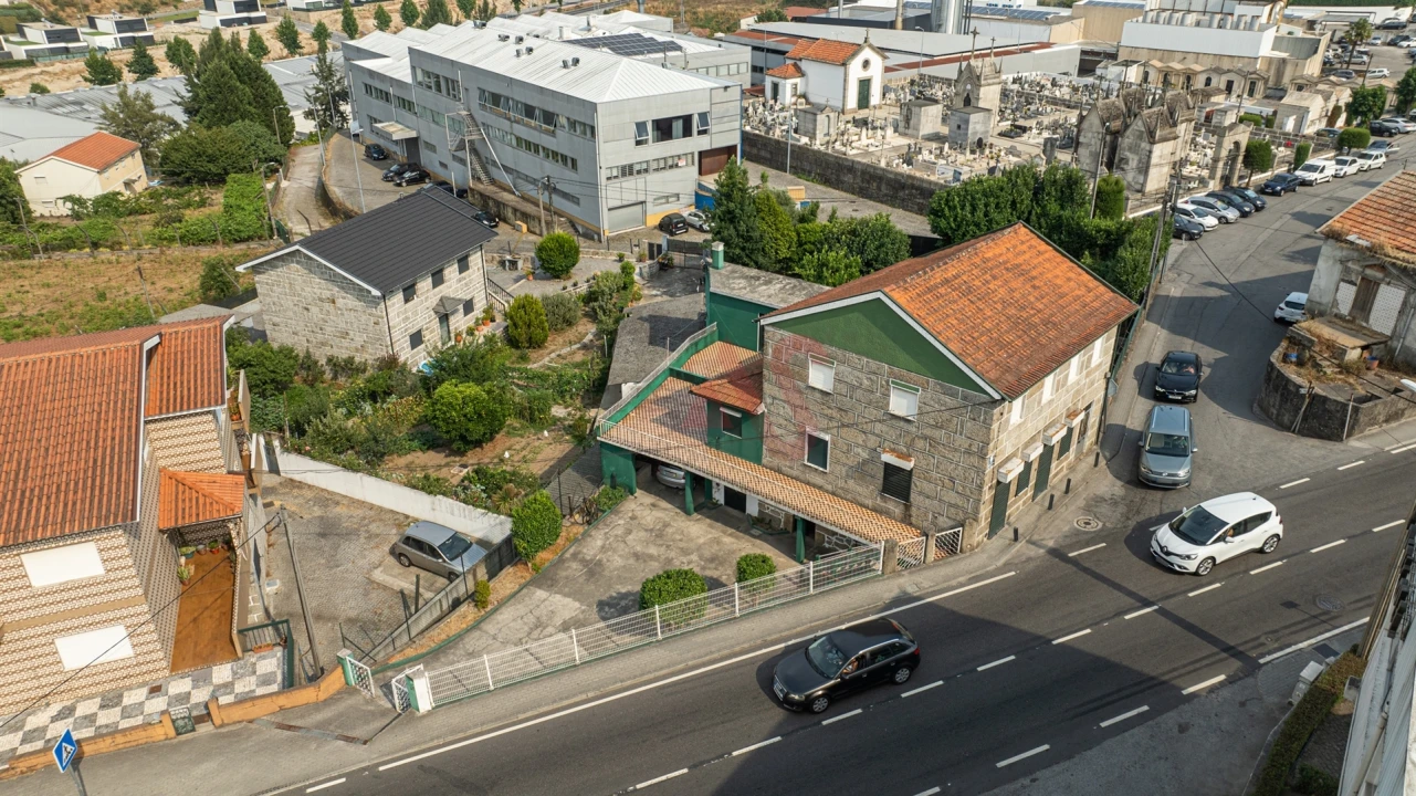 Moradia T4 para Venda em Caldas de Vizela (São Miguel e São João) Foto 22