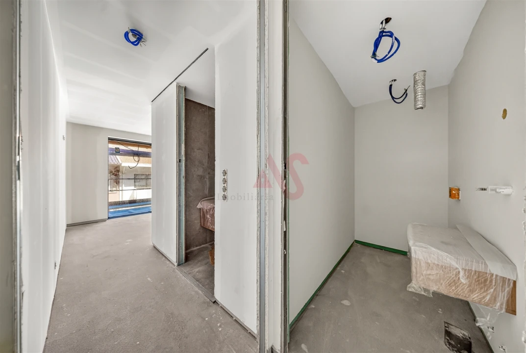Apartamento T2 para Venda em Espinho Foto 43