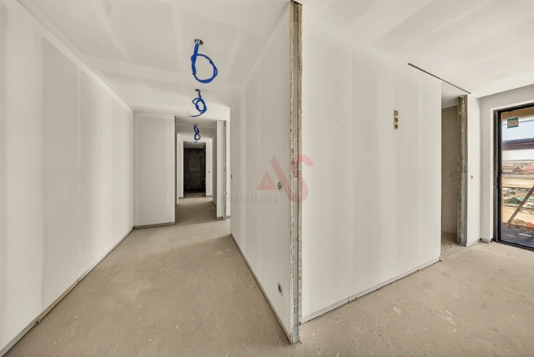 Apartamento T1 para Venda em Espinho Foto 37