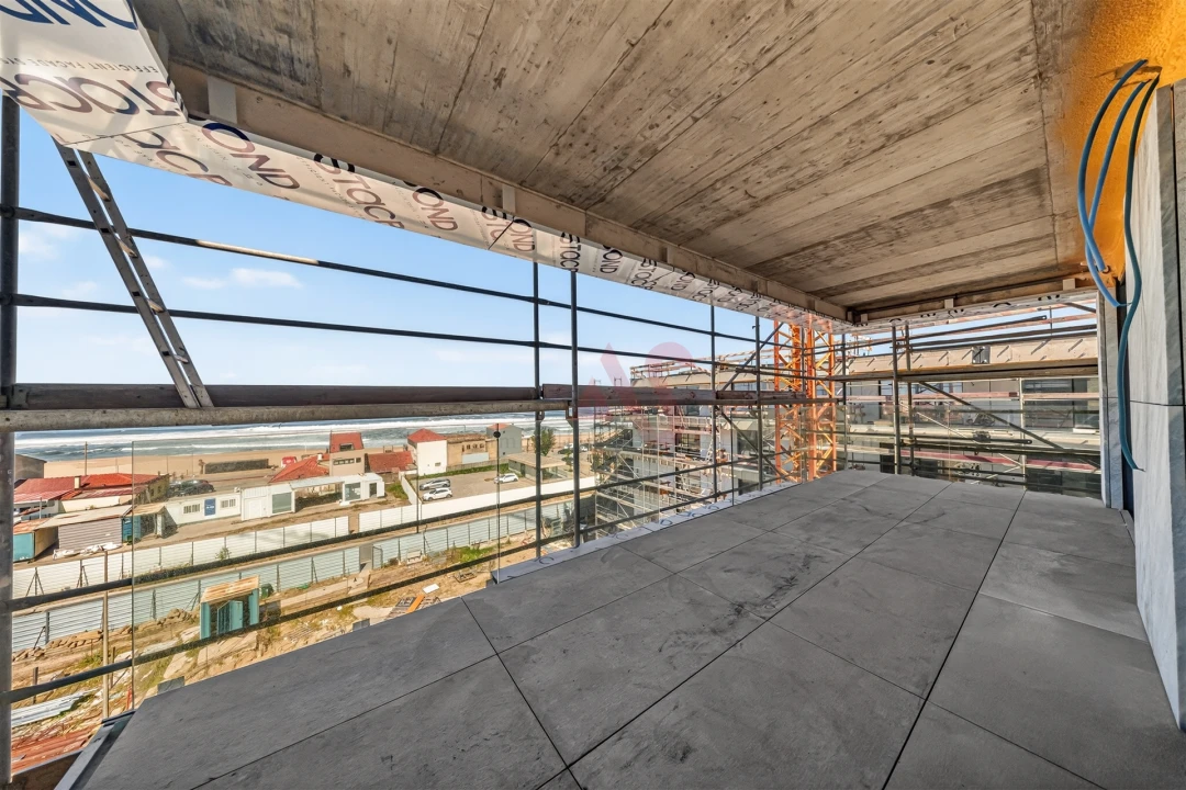 Apartamento T1 para Venda em Espinho Foto 4
