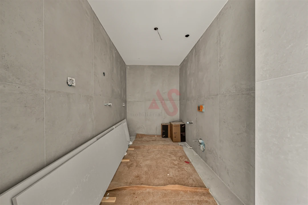 Apartamento T2 para Venda em Espinho Foto 9