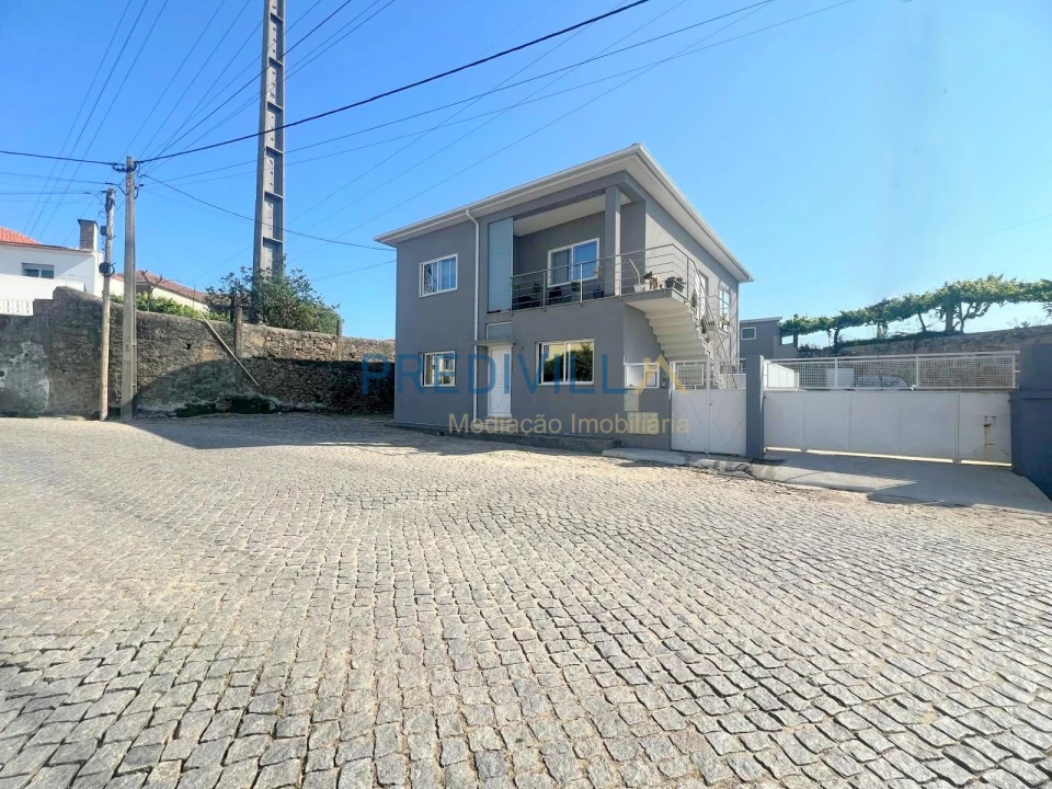 Apartamento T3 para Venda em Arvore Foto 12