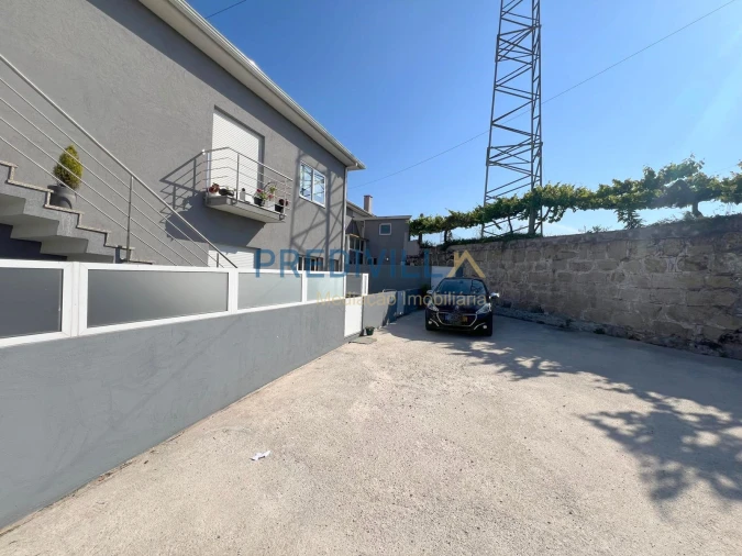 Apartamento T3 para Venda em Arvore Foto 9