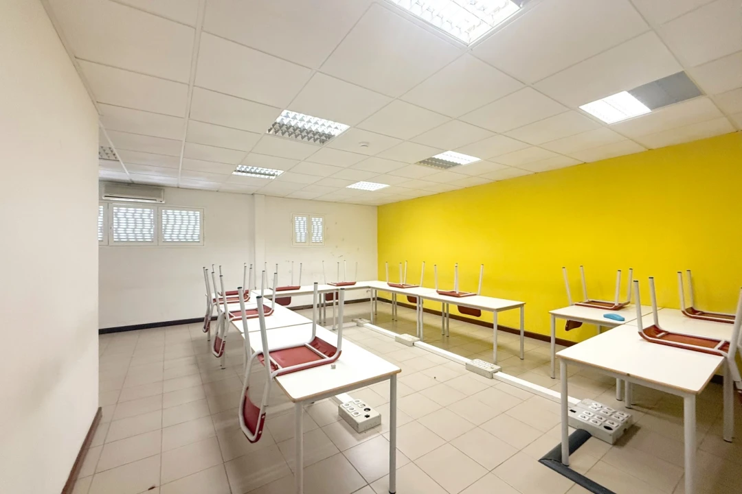 Loja para Venda em Albufeira e Olhos de Água Foto 7