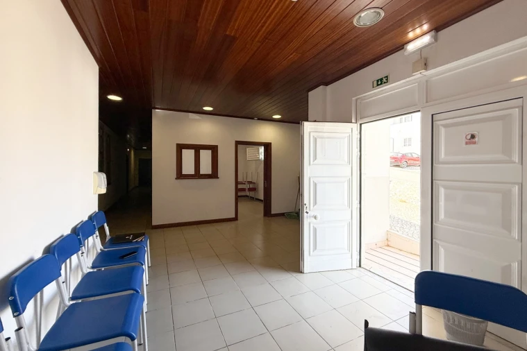 Loja para Venda em Albufeira e Olhos de Água Foto 15