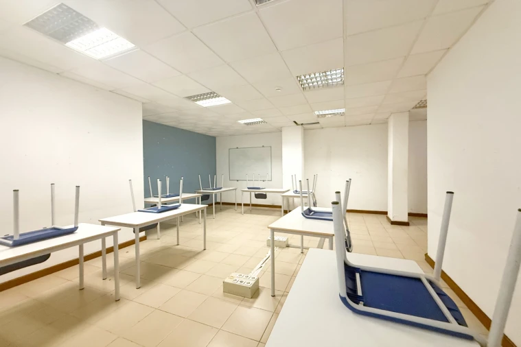 Loja para Venda em Albufeira e Olhos de Água Foto 10