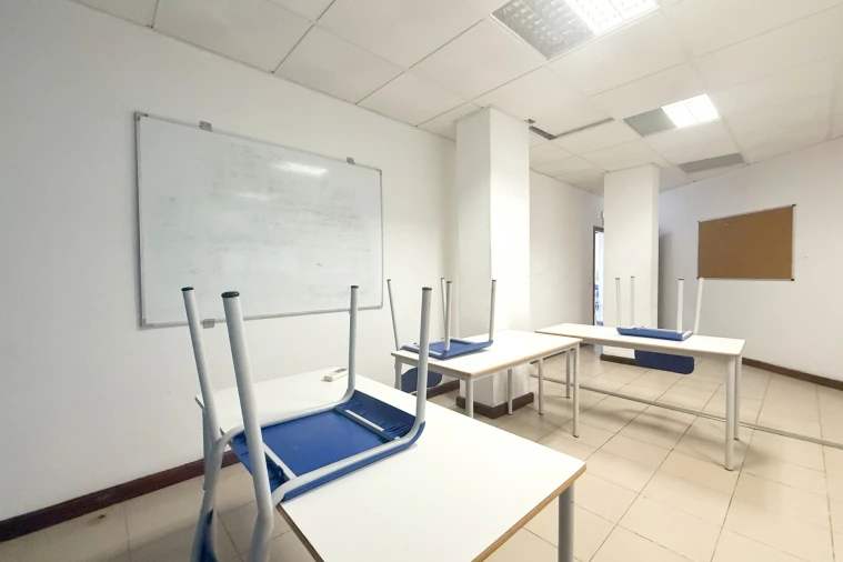 Loja para Venda em Albufeira e Olhos de Água Foto 12