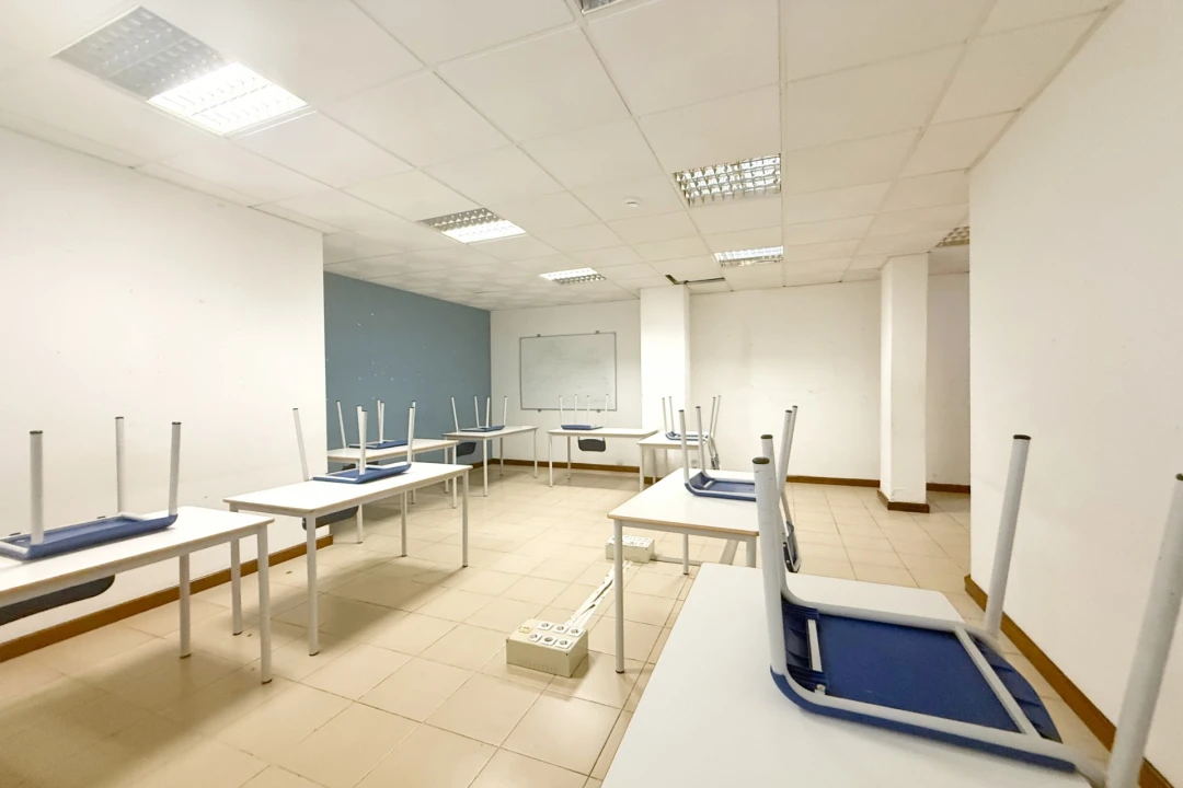 Loja para Venda em Albufeira e Olhos de Água Foto 10