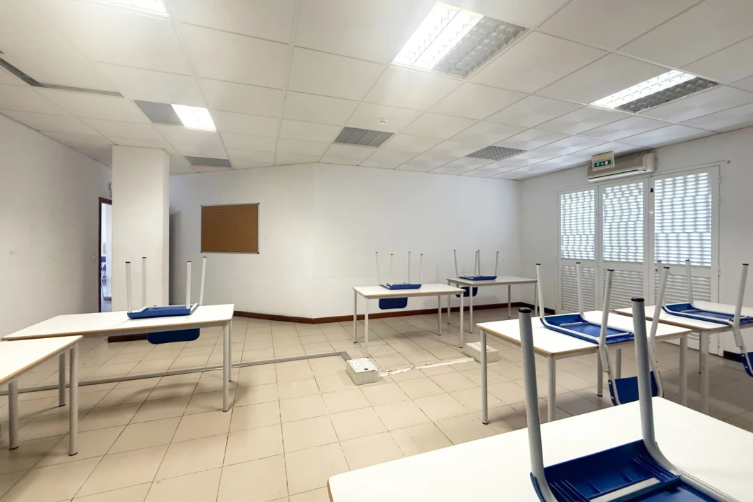 Loja para Venda em Albufeira e Olhos de Água Foto 11