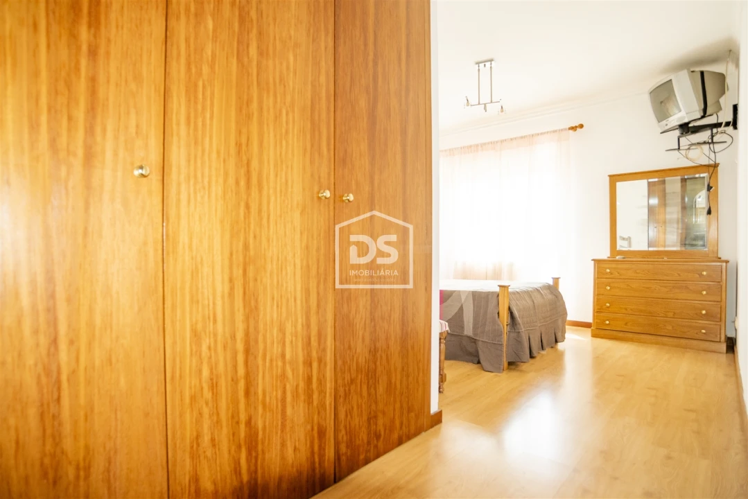 Apartamento T3 para Venda em Nespereira Foto 9