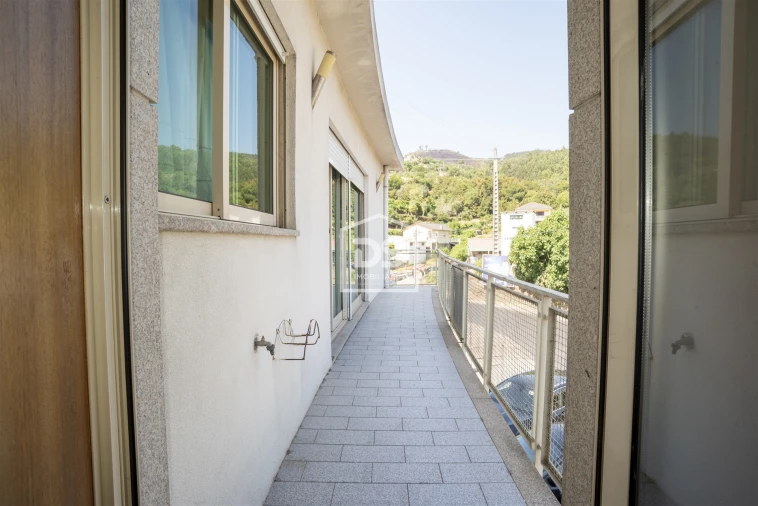 Apartamento T3 para Venda em Nespereira Foto 17