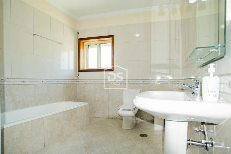 Apartamento T3 para Venda em Nespereira Foto 15