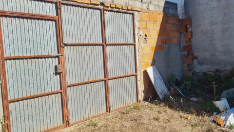 Moradia T1 para Venda em Coimbrão