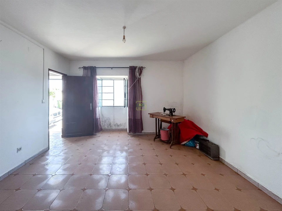 Moradia T3 para Venda em Escalos de Baixo e Mata Foto 6