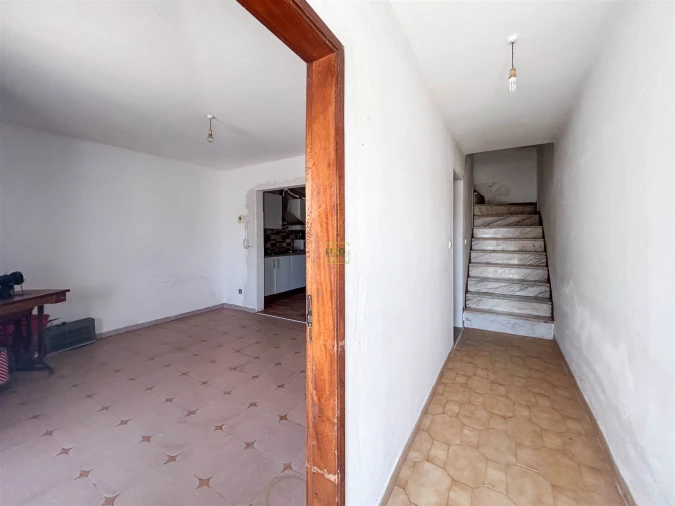 Moradia T3 para Venda em Escalos de Baixo e Mata Foto 3