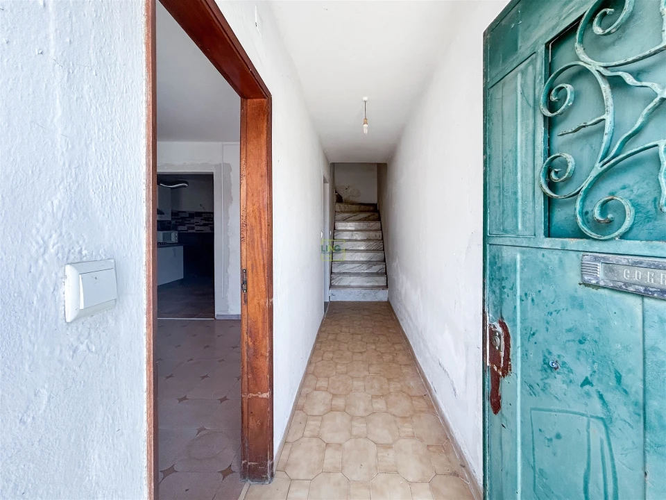 Moradia T3 para Venda em Escalos de Baixo e Mata Foto 2