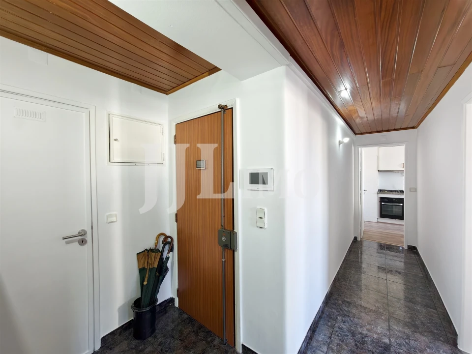 Apartamento T3 para Arrendamento em Pontinha e Famões Foto 5