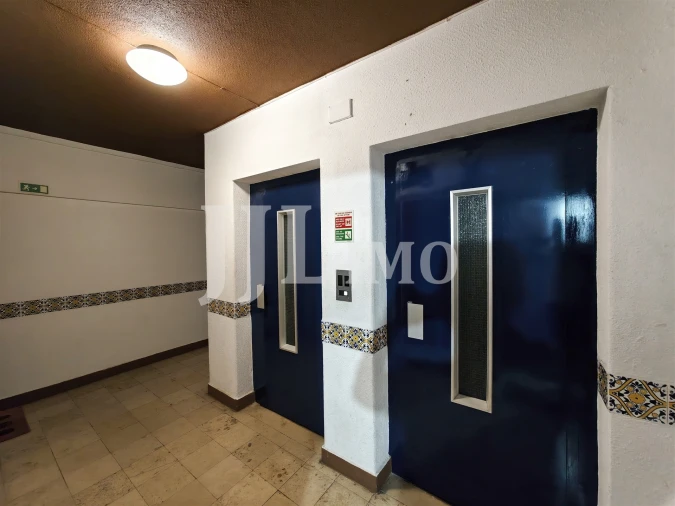 Apartamento T3 para Arrendamento em Pontinha e Famões Foto 3