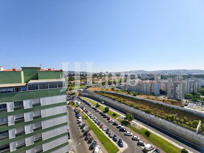 Apartamento T3 para Arrendamento em Pontinha e Famões Foto 13