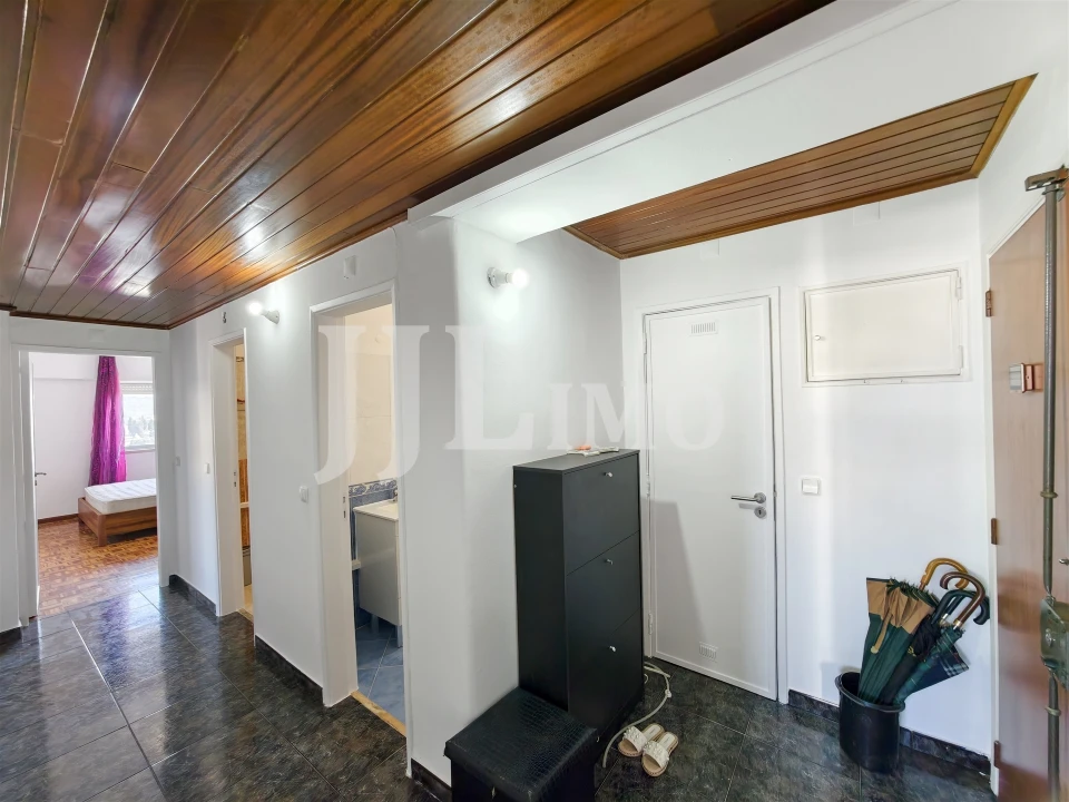 Apartamento T3 para Arrendamento em Pontinha e Famões Foto 4