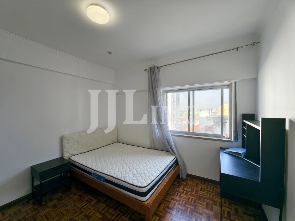 Apartamento T3 para Arrendamento em Pontinha e Famões Foto 6