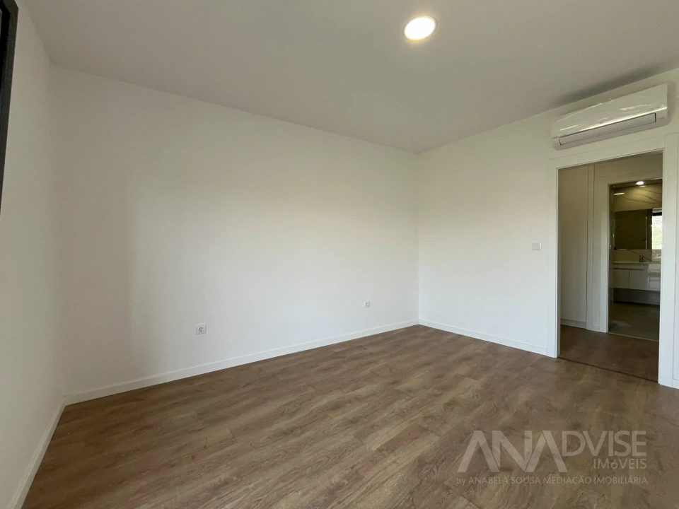 Apartamento T3 para Venda em Viseu Foto 14