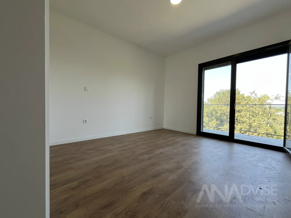 Apartamento T3 para Venda em Viseu Foto 11