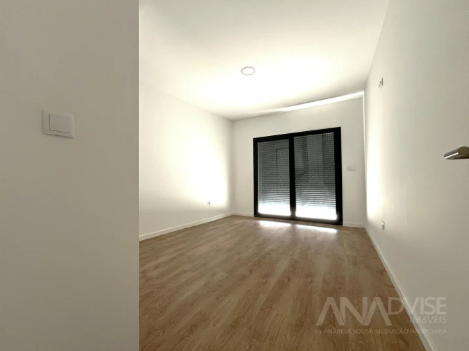 Apartamento T3 para Venda em Viseu Foto 6