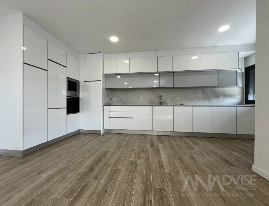 Apartamento T2 para Venda em Viseu Foto 1