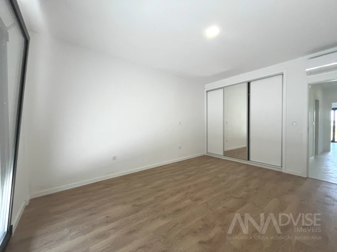 Apartamento T2 para Venda em Viseu Foto 7