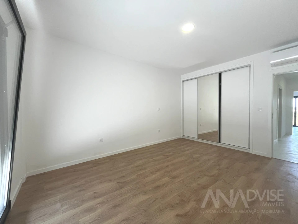 Apartamento T2 para Venda em Viseu Foto 7