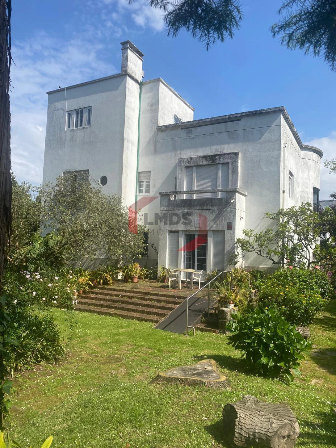 Moradia T9 para Venda em Lordelo do Ouro e Massarelos Foto 2