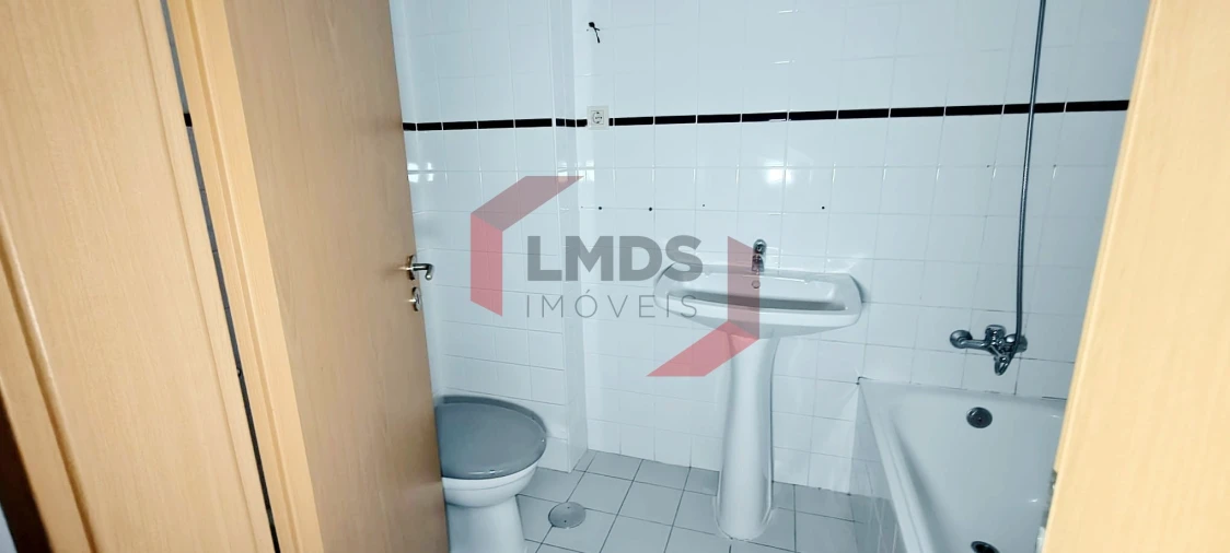 Apartamento T2 para Venda em Gulpilhares e Valadares Foto 17