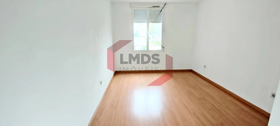 Apartamento T2 para Venda em Gulpilhares e Valadares Foto 14
