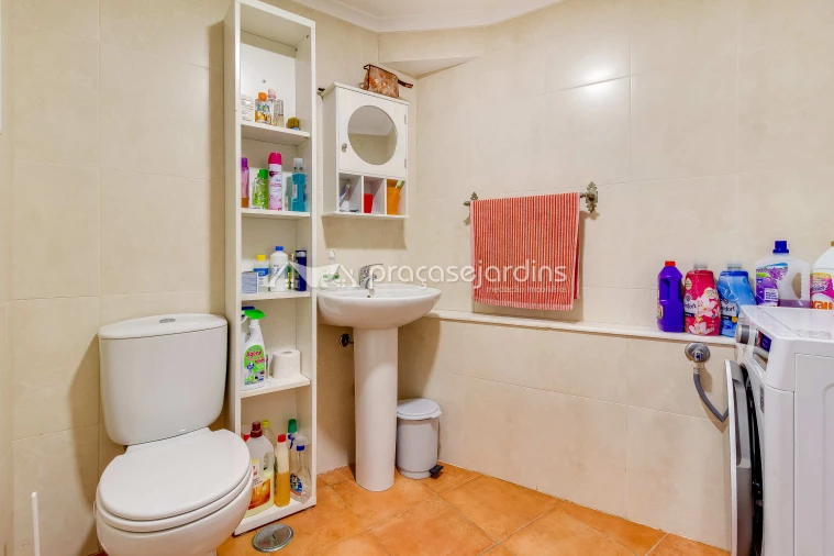 Moradia T3 para Venda em Arrabal Foto 9