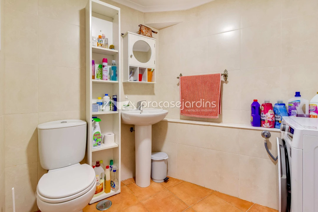 Moradia T3 para Venda em Arrabal Foto 9