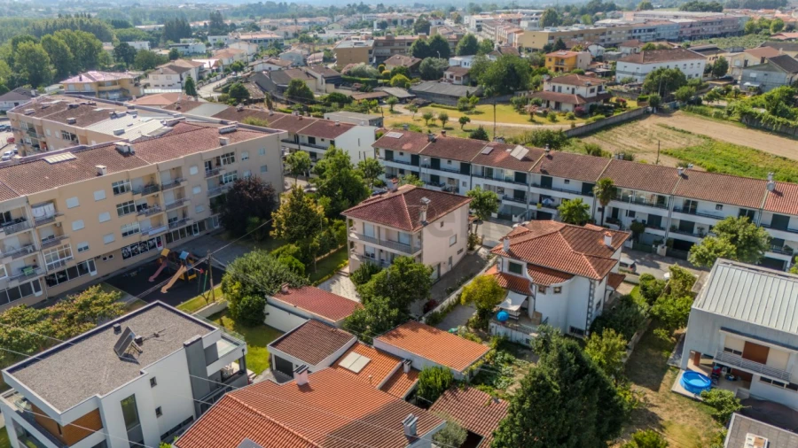 Moradia T4 para Venda em Merelim (São Pedro) e Frossos Foto 5