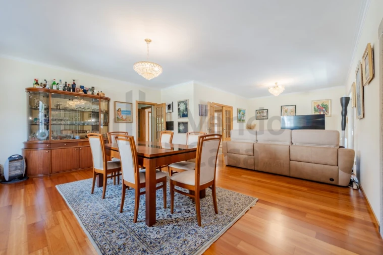 Moradia T4 para Venda em Merelim (São Pedro) e Frossos Foto 12